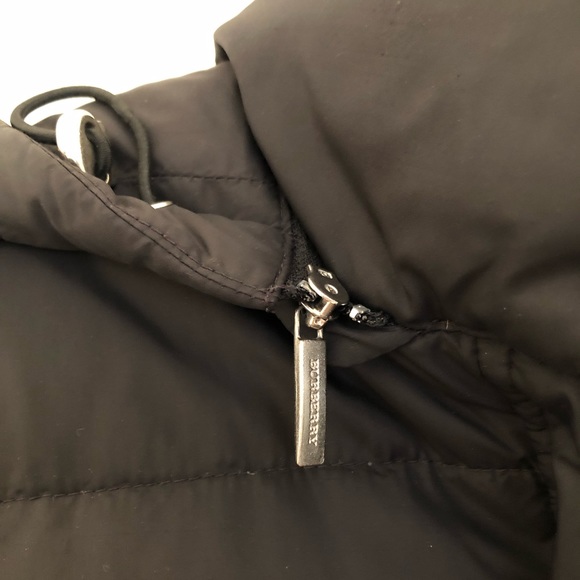 Burberry Puffer Jacket - Picture 5 of 8